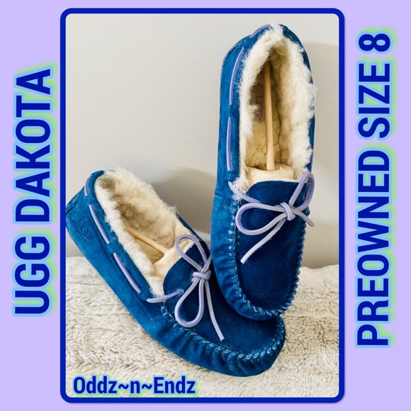 UGG Shoes - SOLD❗️FINAL PRICE!/UGG Australia Women’s Dakota Slippers Size8/PREOWNED/LIKE NEW